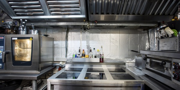 Limpiezas de Conductos de Extracción y Ventilación Las Rozas de Madrid · Cocina de Kebabs