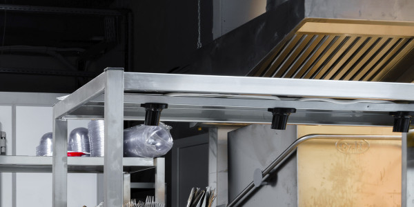 Limpiezas de Conductos de Extracción y Ventilación Alcorcón · Cocina de Colegios