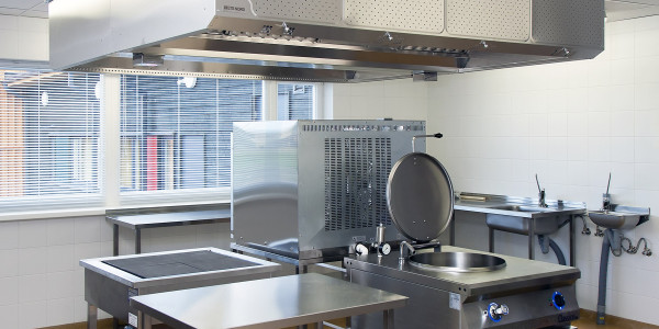 Limpiezas de Conductos de Extracción y Ventilación Alcorcón · Cocina de Geriátricos